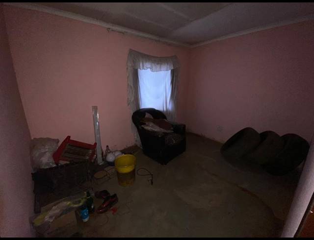 2 BEDROOM HOUSE FOR SALE IN PALM RIDGE EXT 2